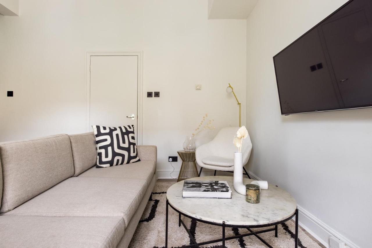The Kensington And Chelsea Classic - Glamorous 2Bdr Flat لندن المظهر الخارجي الصورة